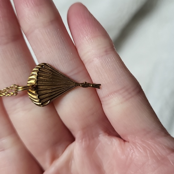 NWOT Balloon🎈 Pendant Necklace! - Picture 2 of 7